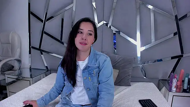 Celeste X online show from 3, 12, 2025