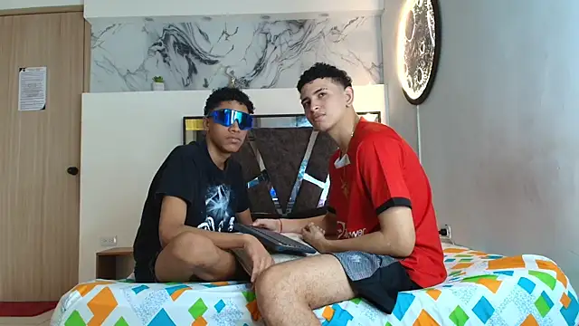 KING OFF BOYS online show from 6, 10, 2025