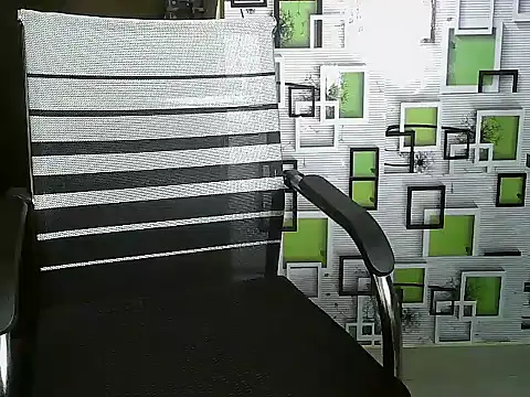 UrHoneyBae online show from 7, 3, 2025