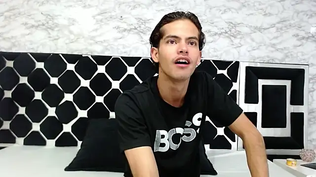 Maximoherrera 16 online show from 28, 2, 2025