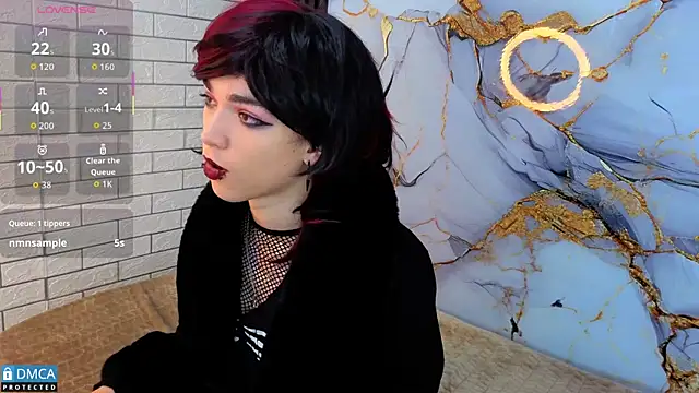 MaeveKuro online show from 19, 11, 2025