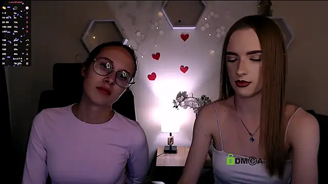 Snapshot of doll_vey chatting on 4, 10, 2025 doll vey online show from 4, 10, 2025