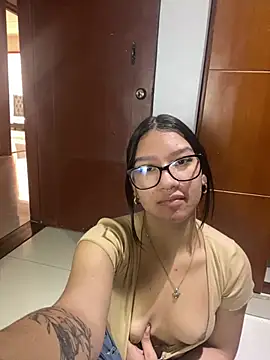 yousweet-Scarett online show from 19, 3, 2025