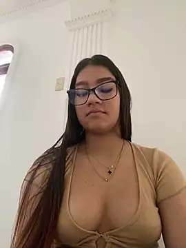 yousweet-Scarett online show from 8, 10, 2025