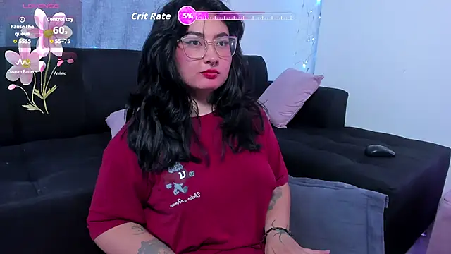 Curvybaddie99 online show from 6, 10, 2025