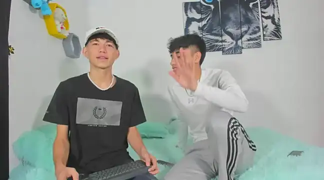 Maxxi hot23 online show from 6, 3, 2025