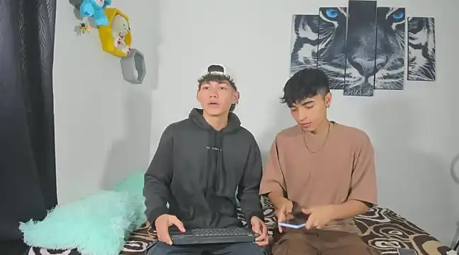 Maxxi hot23 online show from 11, 3, 2025