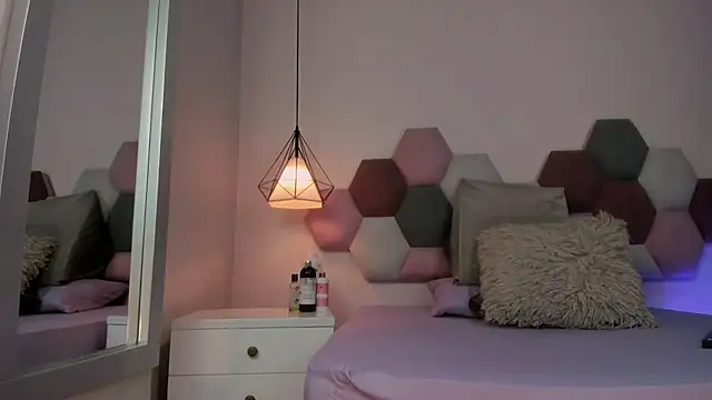 SeleneLujan online show from 22, 2, 2026