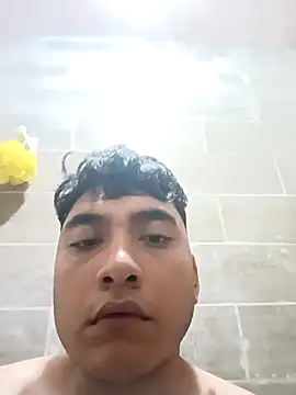 crisssalazar online show from 10, 3, 2025