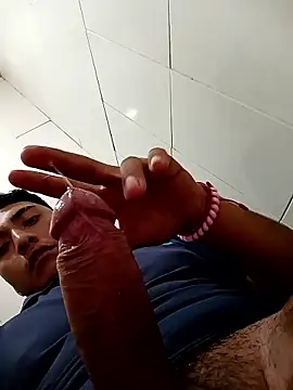 crisssalazar online show from 13, 1, 2026