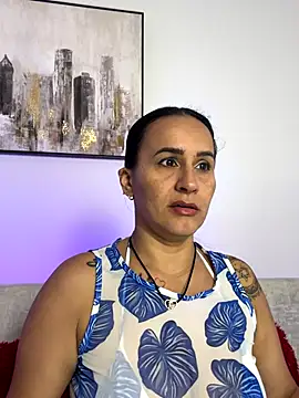 Sara Charmy online show from 5, 11, 2025