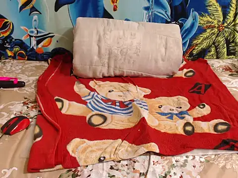 ChocolateClit online show from 8, 10, 2025