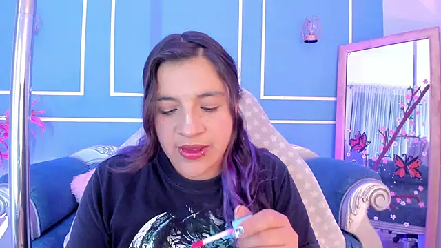 TaraTaylorr online show from 18, 3, 2026