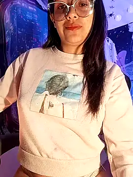 MiaStarts online show from 10, 10, 2025