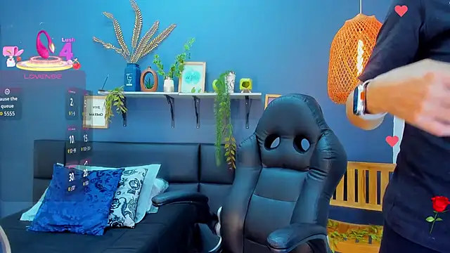 yessila parker online show from 17, 2, 2026