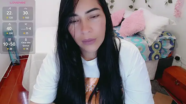 luna lgomez  online show from 16, 3, 2025