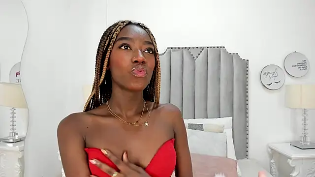 Snapshot of SamantaMarquez chatting on 17, 9, 2025 SamantaMarquez online show from 17, 9, 2025