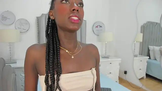 Snapshot of SamantaMarquez chatting on 24, 10, 2025 SamantaMarquez online show from 24, 10, 2025