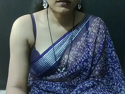 Snapshot of sugandha_bhabhi chatting on 11, 10, 2025 sugandha bhabhi online show from 11, 10, 2025