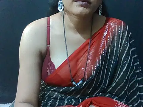 Snapshot of sugandha_bhabhi chatting on 12, 10, 2025 sugandha bhabhi online show from 12, 10, 2025