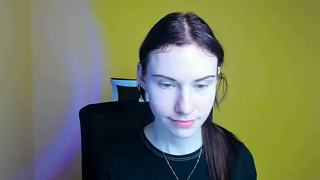 Fiona Night online show from 12, 3, 2025