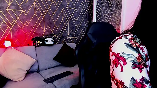 Tahara Romanov online show from 2, 12, 2025