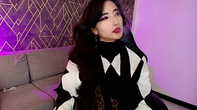 Snapshot of Tahara_Romanov chatting on 5, 5, 2026 Tahara Romanov online show from 5, 5, 2026