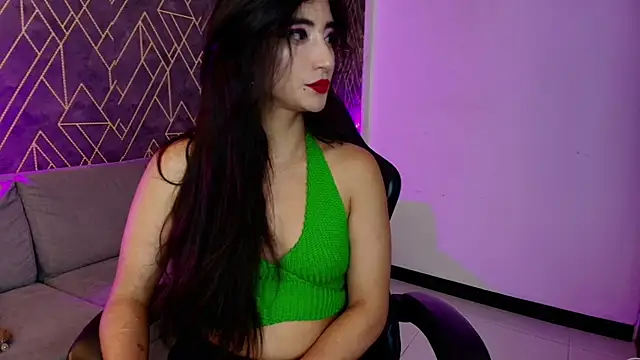 Snapshot of Tahara_Romanov chatting on 6, 5, 2026 Tahara Romanov online show from 6, 5, 2026