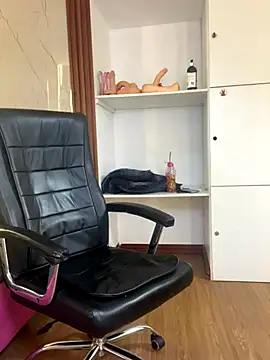 PinkyMoon online show from 13, 11, 2025