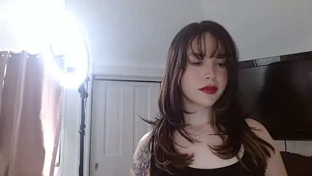 autumnb712 online show from 22, 3, 2025