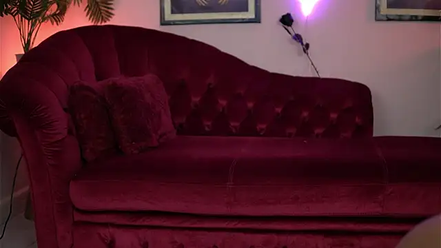 SophiaPotts online show from 20, 2, 2026