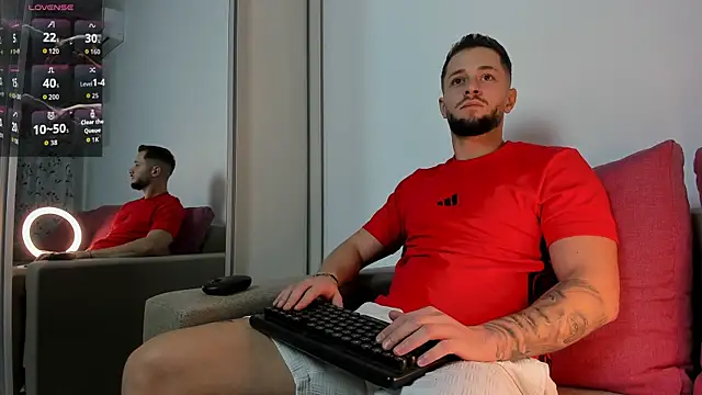 Snapshot of nicholasX1 chatting on 27, 9, 2025 nicholasX1 online show from 27, 9, 2025