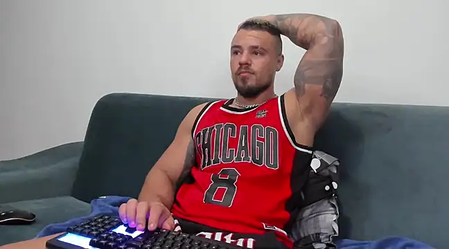 Tiberius hunk online show from 10, 3, 2025