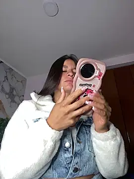 Snapshot of sofia_23x chatting on 7, 10, 2025 sofia 23x online show from 7, 10, 2025