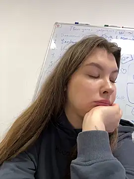 Snapshot of HannaJohnson chatting on 11, 3, 2025 HannaJohnson online show from 11, 3, 2025