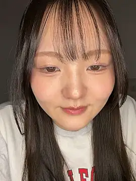 MinaKubo online show from 15, 4, 2026