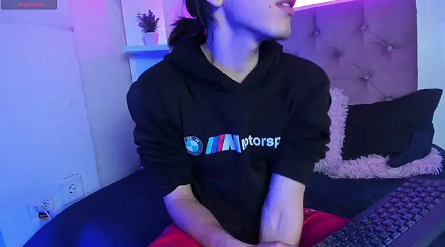 Andrew Wolff online show from 7, 3, 2025