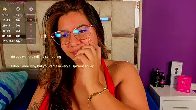 Snapshot of emilyy_cooperr chatting on 28, 3, 2026 emilyy cooperr online show from 28, 3, 2026