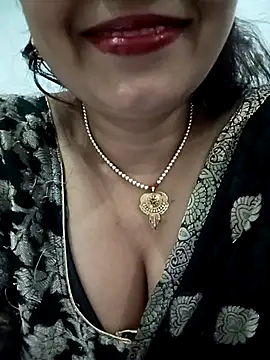 Snapshot of Neha-Bhabhi-Rasily chatting on 8, 11, 2025 Neha-Bhabhi-Rasily online show from 8, 11, 2025