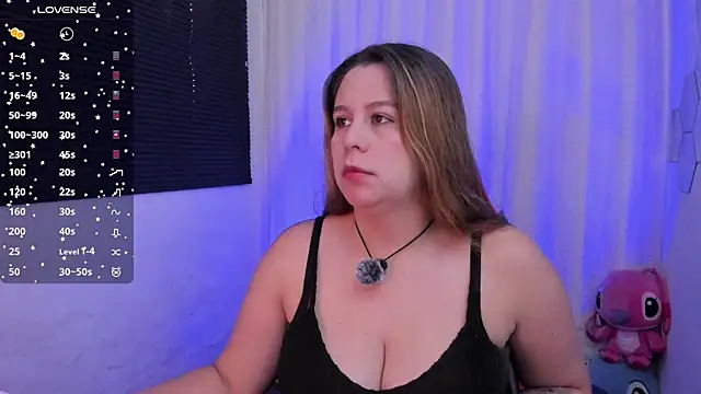 Snapshot of sarah_t1_ chatting on 7, 7, 2026 sarah t1 online show from 7, 7, 2026