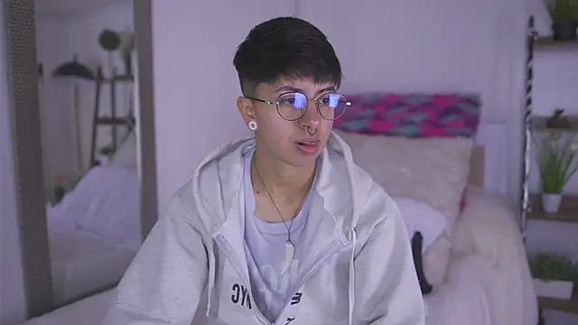 tommy blue online show from 9, 10, 2025