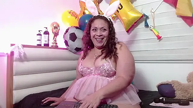 Snapshot of scarlettbooty chatting on 21, 6, 2026 scarlettbooty online show from 21, 6, 2026
