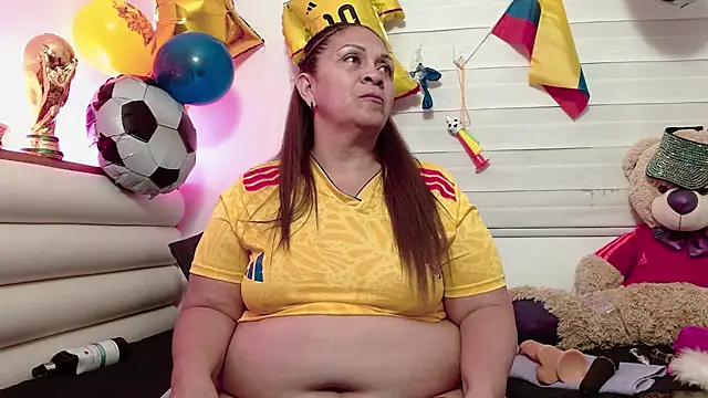 Snapshot of scarlettbooty chatting on 4, 7, 2026 scarlettbooty online show from 4, 7, 2026