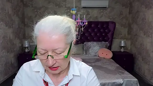 Maya Mayflower online show from 12, 3, 2025