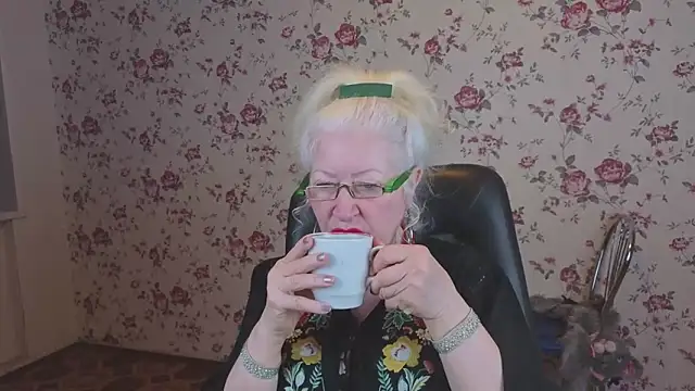 Maya Mayflower online show from 13, 2, 2026