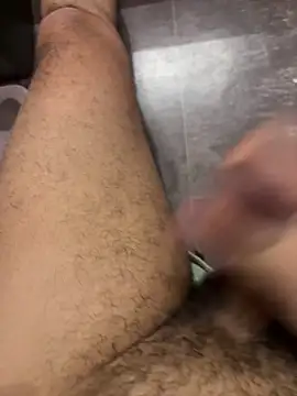 Snapshot of Runstat chatting on 4, 11, 2025 Runstat online show from 4, 11, 2025