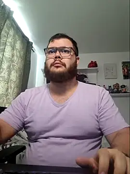 Snapshot of Edmund98 chatting on 13, 11, 2025 Edmund98 online show from 13, 11, 2025