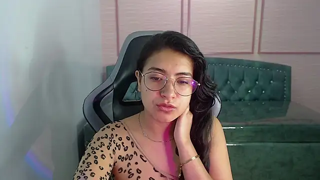 alexa romero t online show from 8, 10, 2025