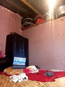 Latte1204 online show from 7, 3, 2025