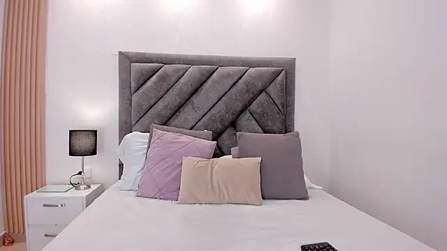 sweetandyy  online show from 11, 4, 2026